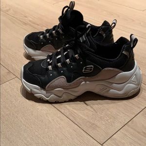 Sold-Skechers D’lites shoes